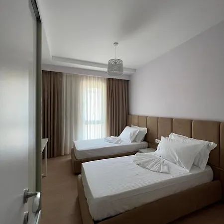 Blanc 3 Couette-café 4*