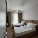 Blanc 3 Bed & Breakfast 4*