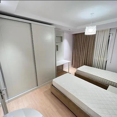 Blanc 3 Bed & Breakfast *